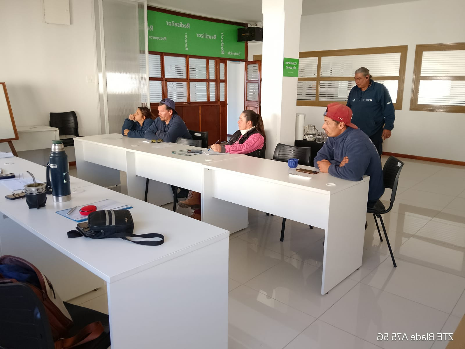 Reunión de trabajo del proyecto de la planta de reciclaje de pellets en Pando
